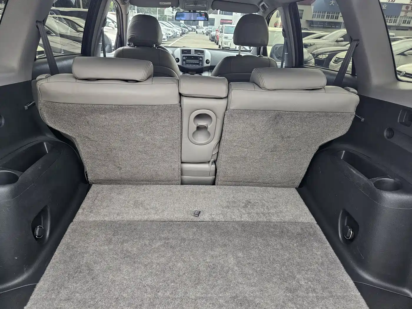 Photo 15 - Toyota RAV4 Rongfang