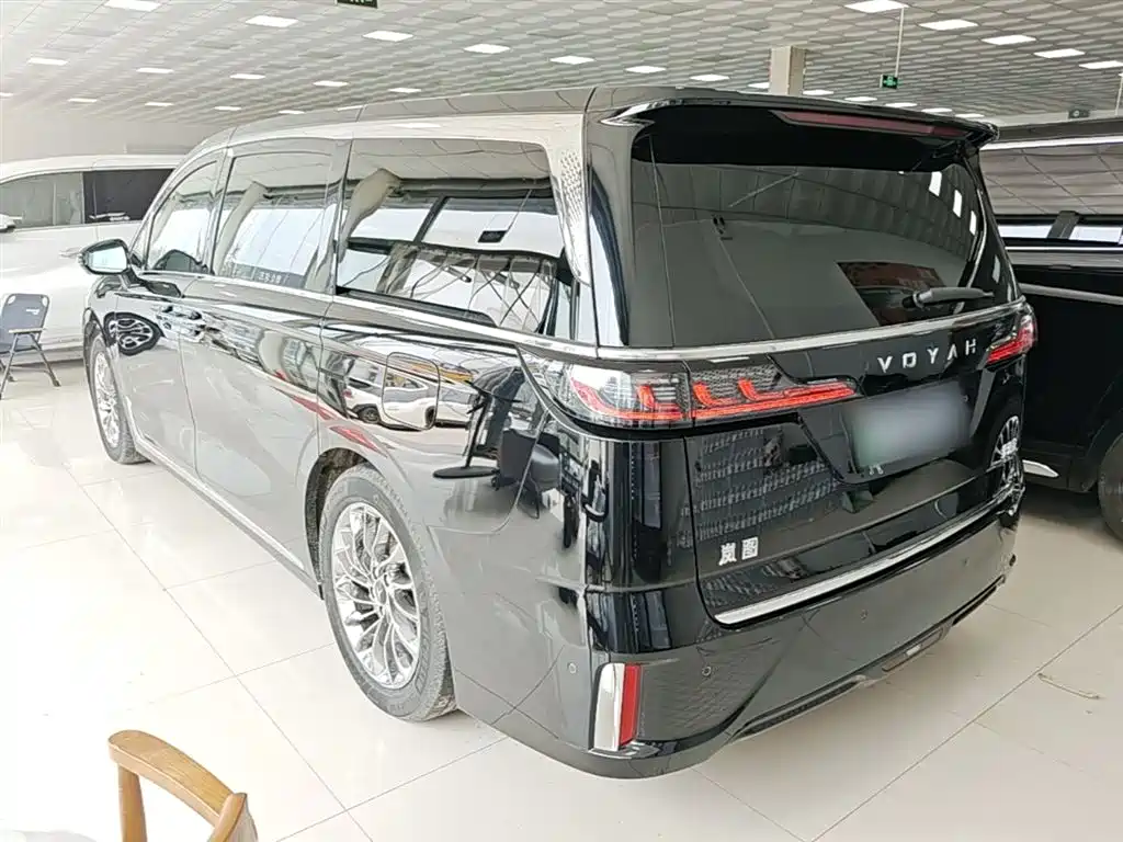Voyah Auto Voyah Dreamer 2022 Low-carbon Dream+Smart Package фото 5