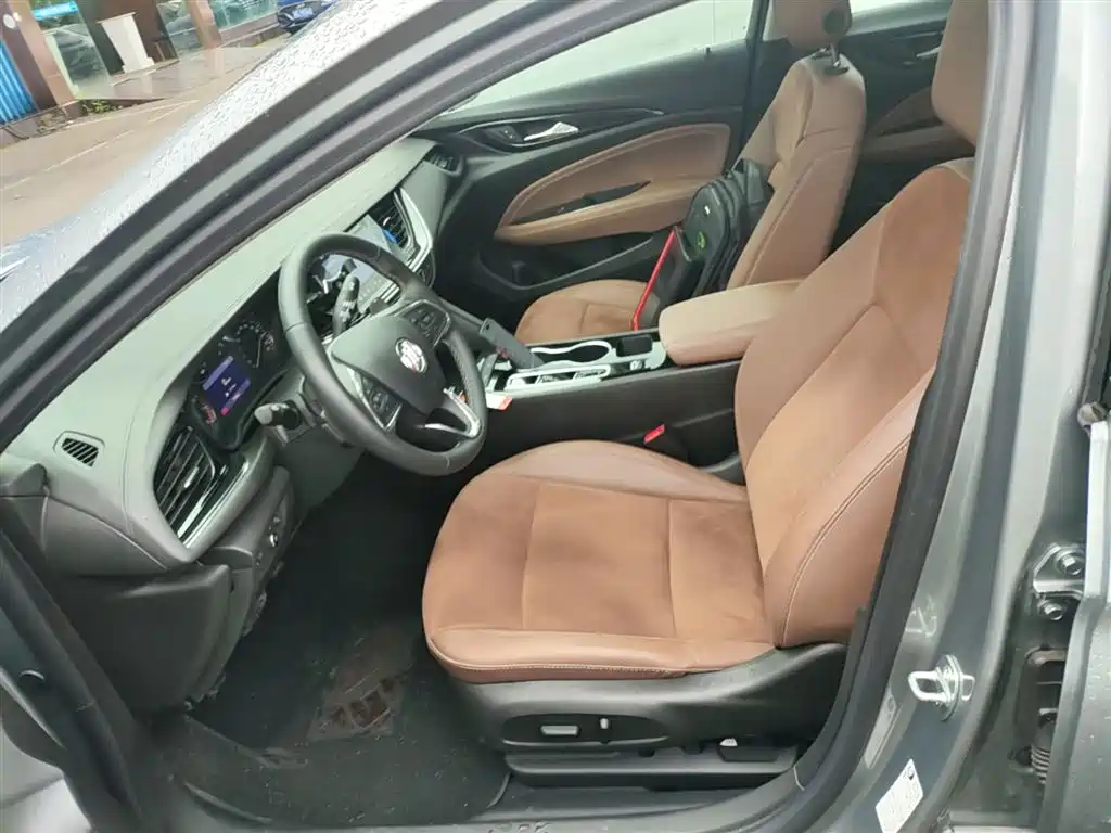 BUICK REGAL