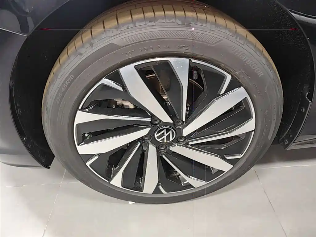 Volkswagen Passat 2026 Outstanding Edition 380TSI Dragon Soaring Version фото 23