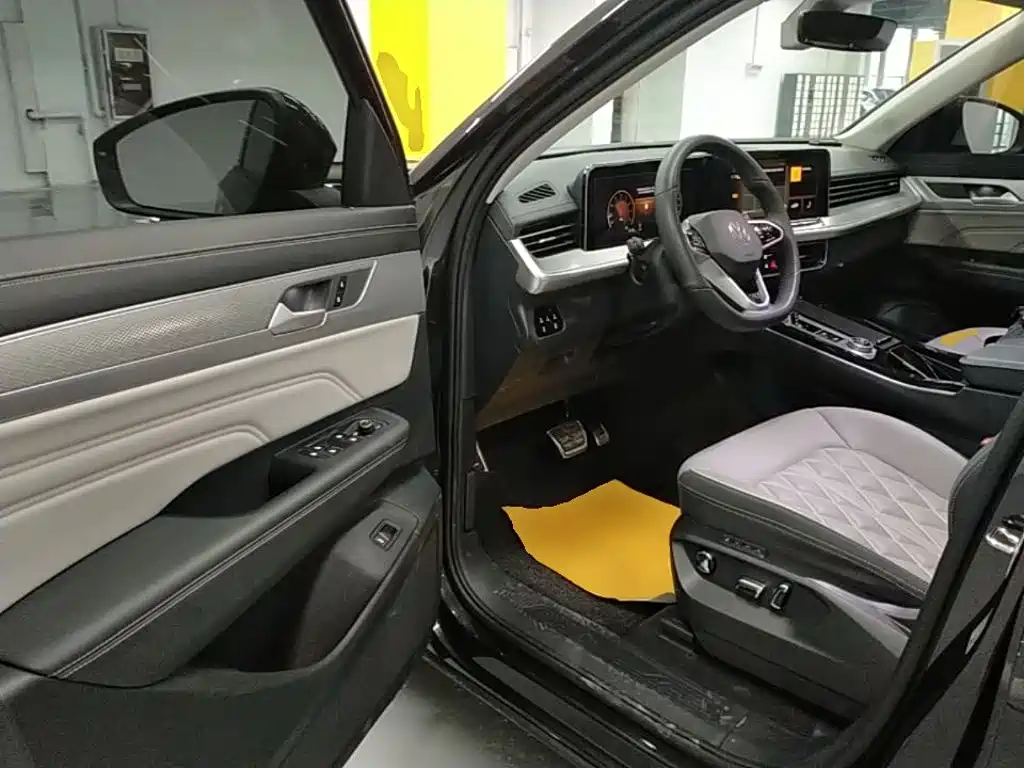 Volkswagen Talagon 2025 2024 Facelift 380TSI AWD R-Line Cruise Public Edition