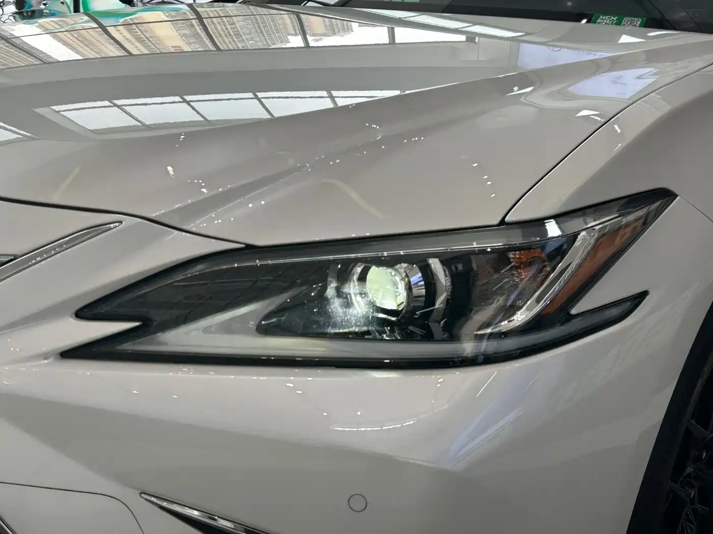 Lexus ES 2022 200 Excellence Edition фото 19