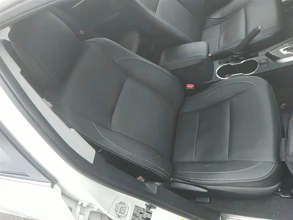 Toyota Corolla 2014 1.6L CVT GL-i Leather Edition фото 25