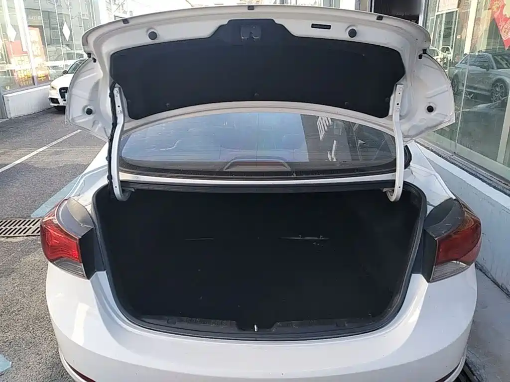 Hyundai Langdong 2017 2016 1.6L Automatic Smart Edition