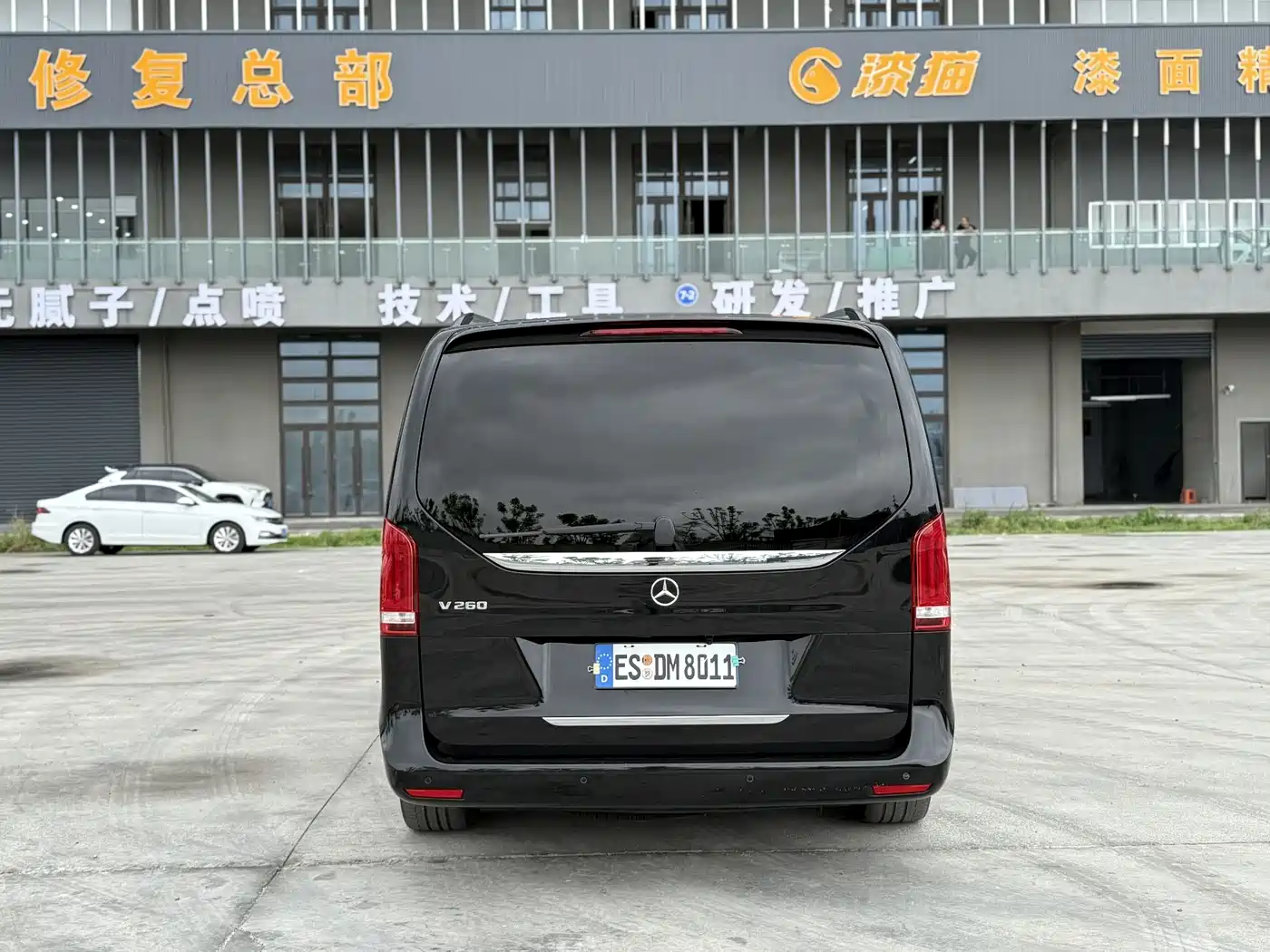 Mercedes-Benz V-Class 2020 V 260 Luxury Edition фото 10