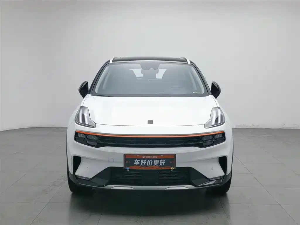 Lynk & Co 06 2020 1.5T Halo фото 3