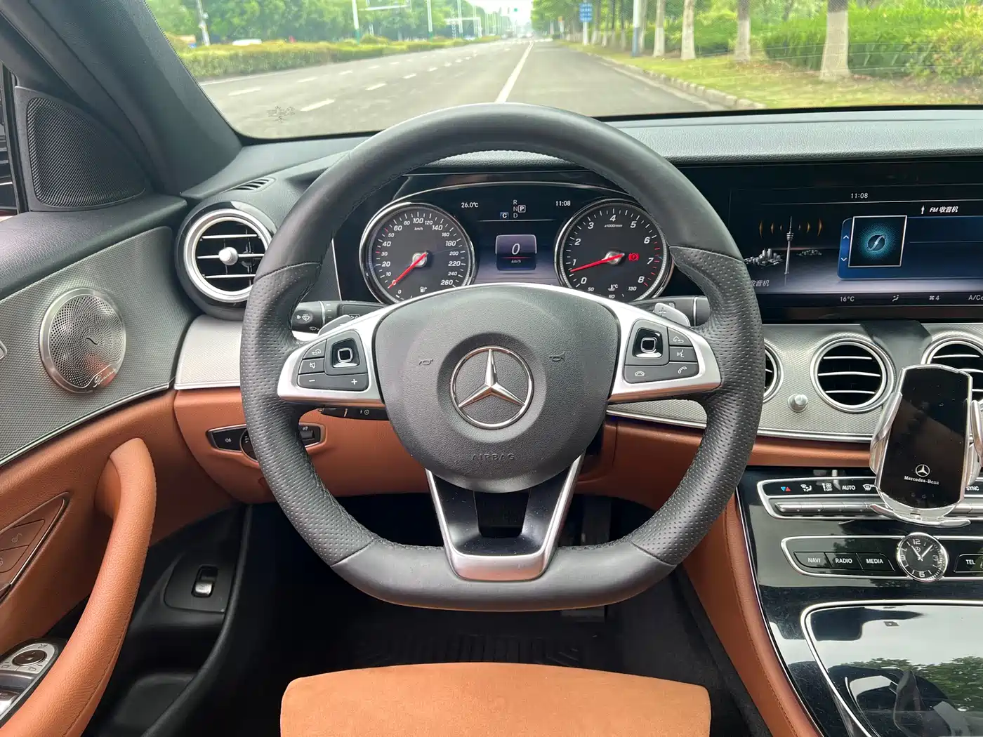 Mercedes-Benz E-Class 2017 E 200 Sport фото 10