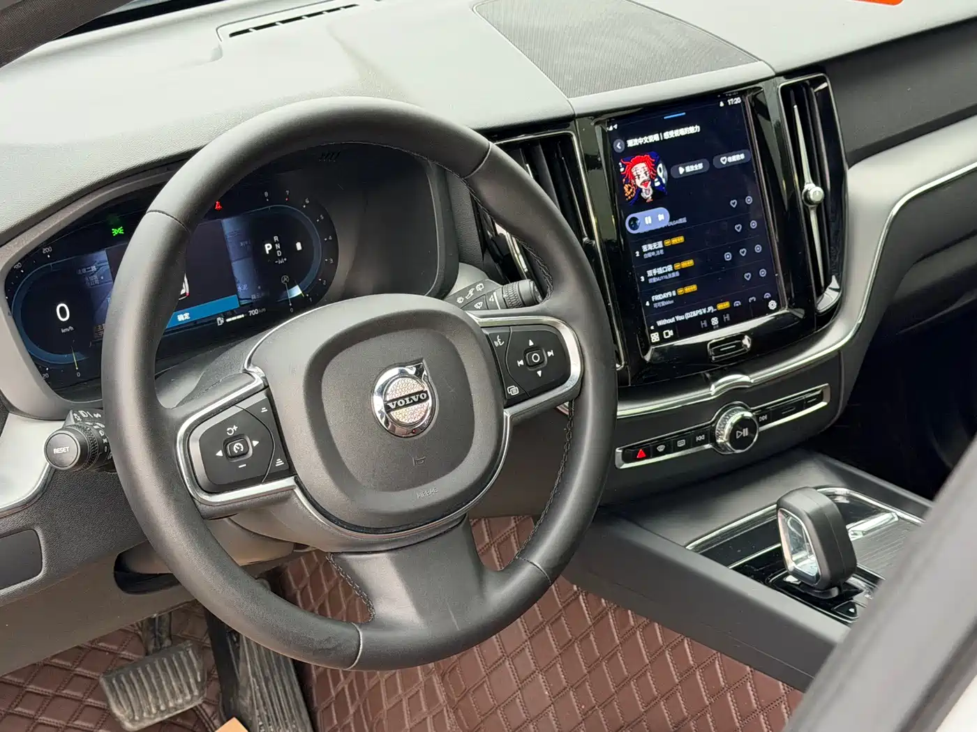 VOLVO XC60