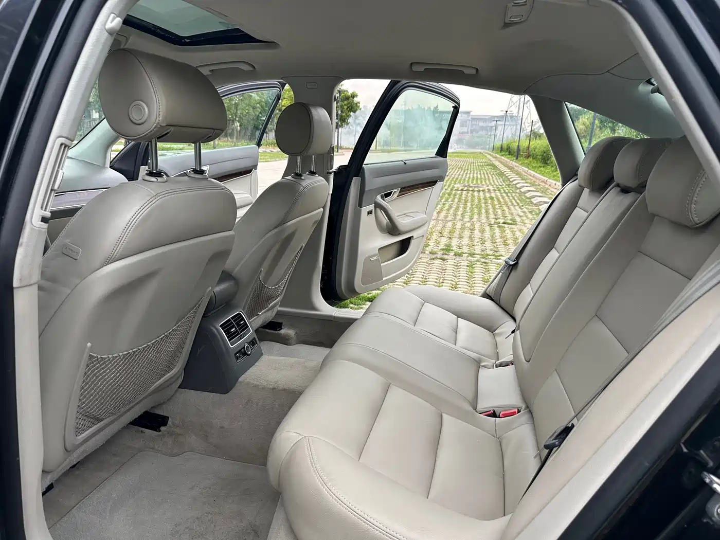 Audi A6L 2010 2.4L Comfort фото 10