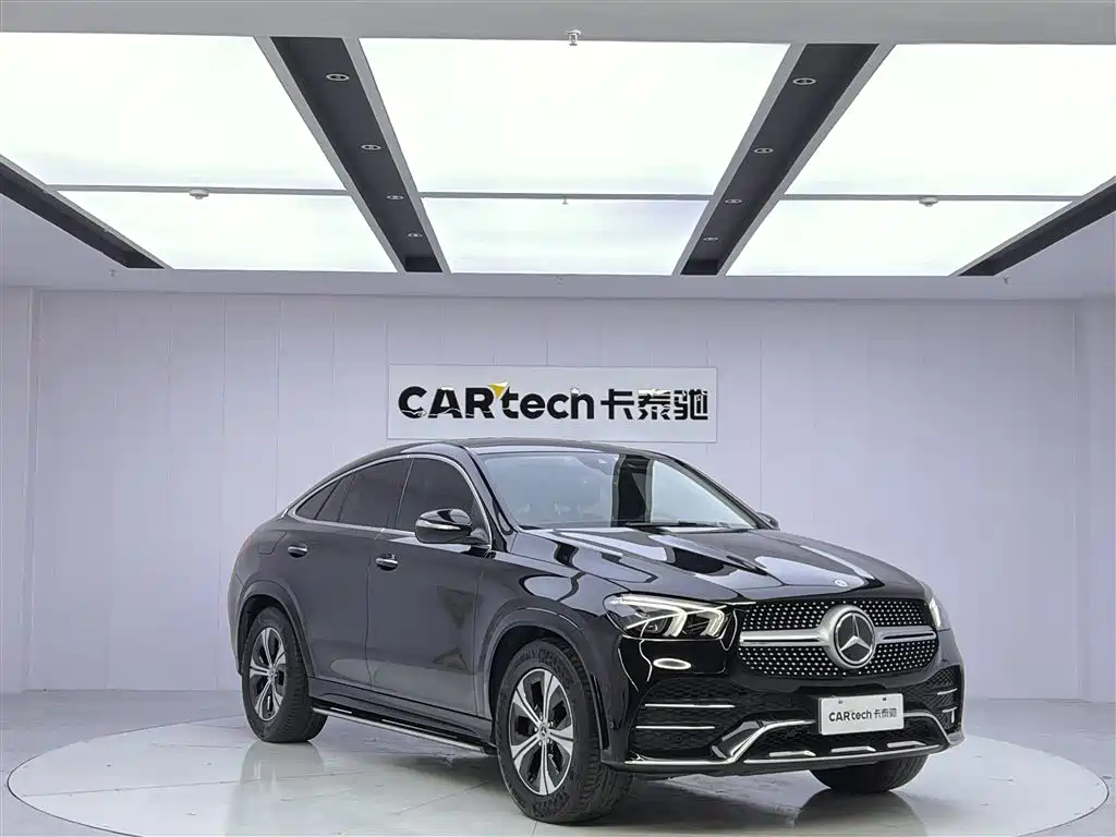 Mercedes-Benz GLE Coupe 2020 GLE 350 4MATIC Coupe SUV Fashion фото 2