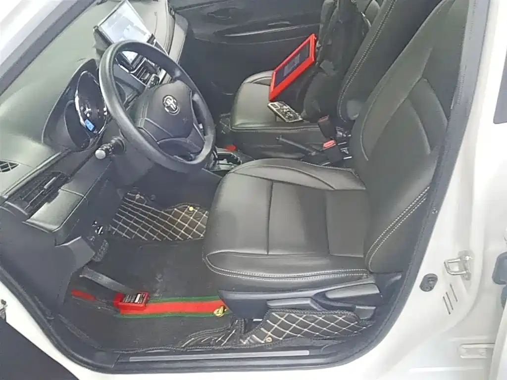 Toyota YARiS L Zhi Xuan 2020 Zhi Xuan X 1.5L CVT Leading фото 15