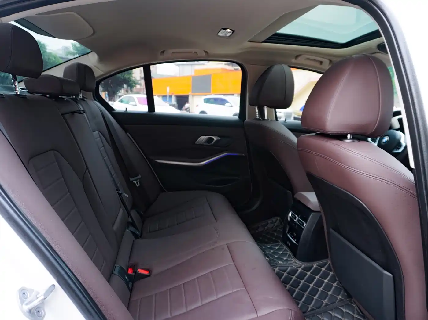 BMW 3 Series 2021 Second Facelift 325i M Sport Package фото 26
