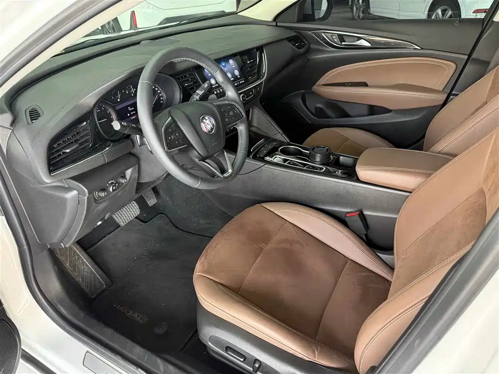 BUICK REGAL