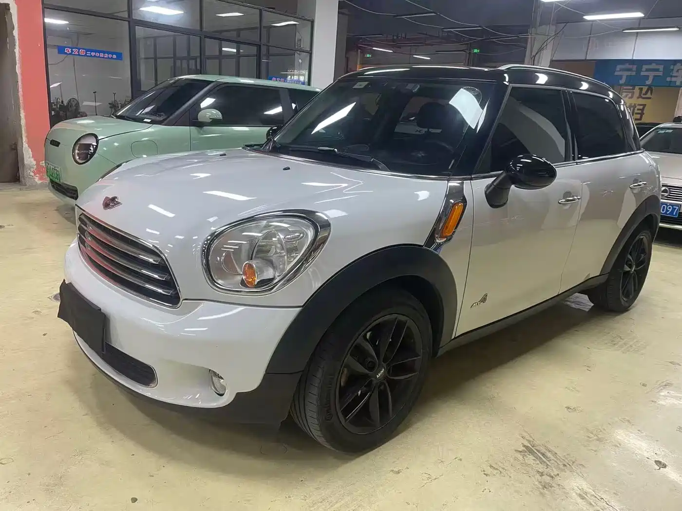 Фото 1 - MINI COUNTRYMAN