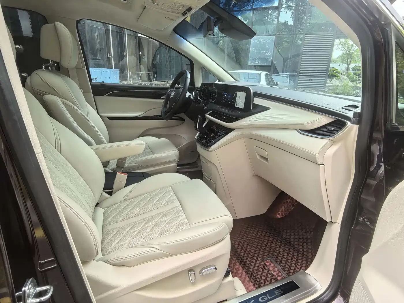 Buick GL8 2020 Avenir Six-Seat Elegance Edition фото 14