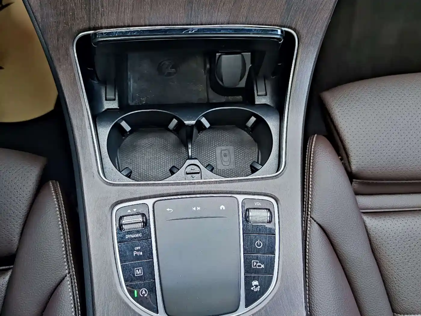 Mercedes-Benz GLC 2022 Model GLC 260 L 4MATIC Dynamic Edition фото 18