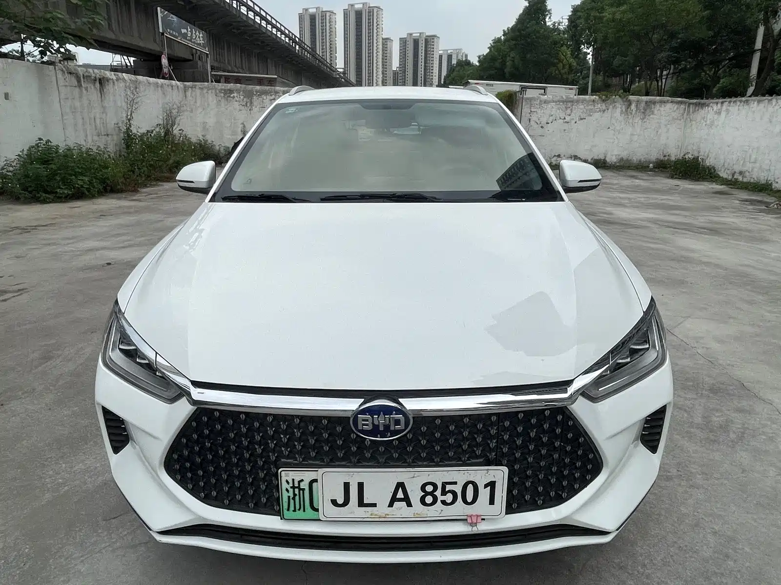 Фото 2 - BYD e2