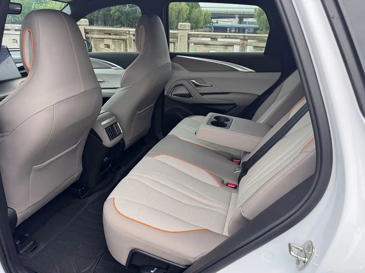 BYD Song Pro New Energy 2024 Glory Edition DM-i 110KM Surpassing фото 5