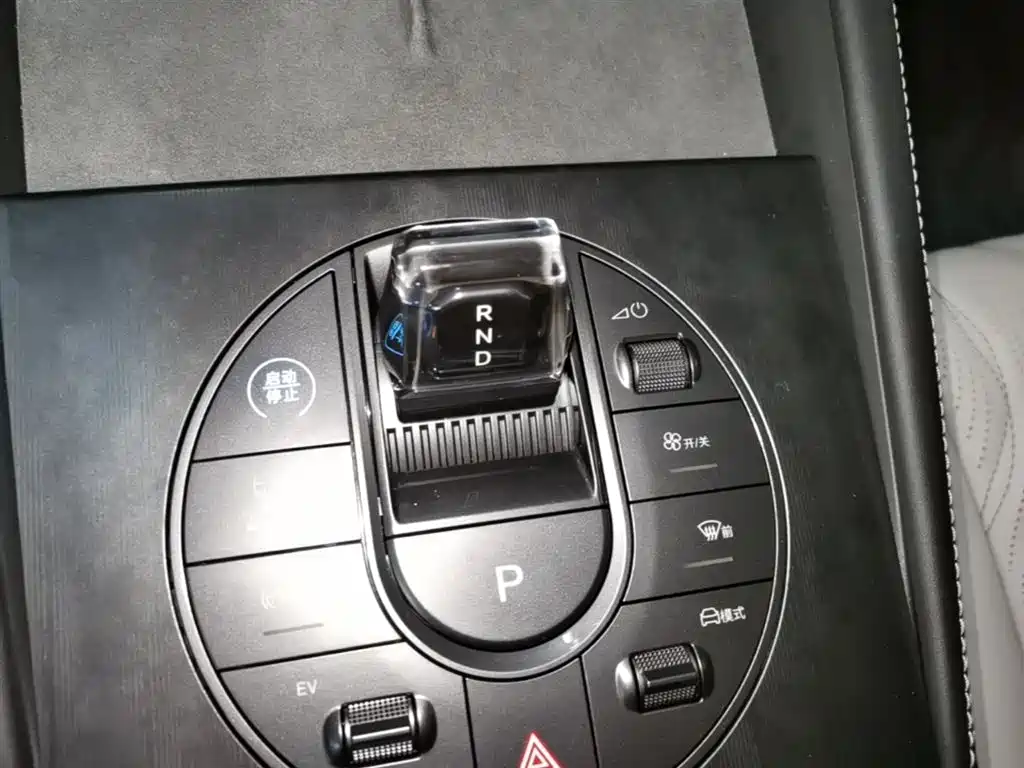 BYD Seal 06 New Energy 2024 DM-i 120KM Flagship фото 14