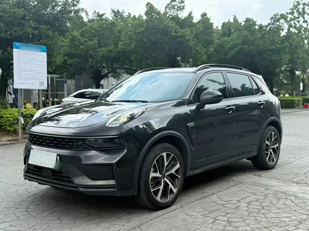 Lynk & Co 01 EM-P 2022 1.5TD PHEV Plus