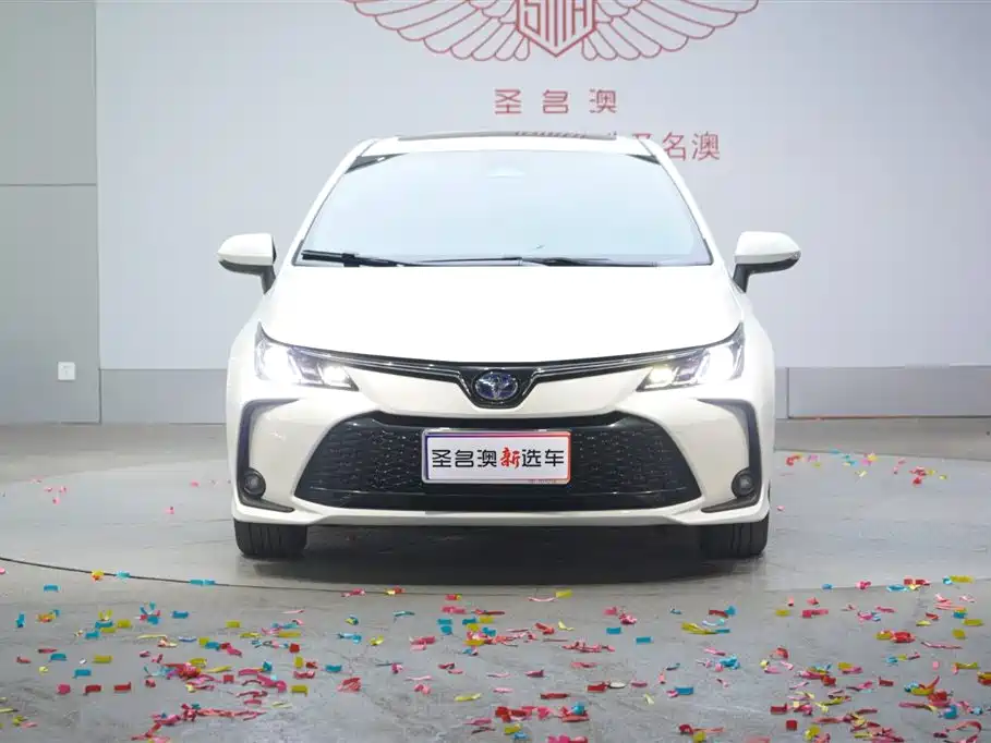 Toyota Corolla 2023 1.8L Smart Hybrid Dual Engine Elite Edition фото 2