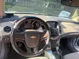 Фото 15 - Chevrolet Cruze