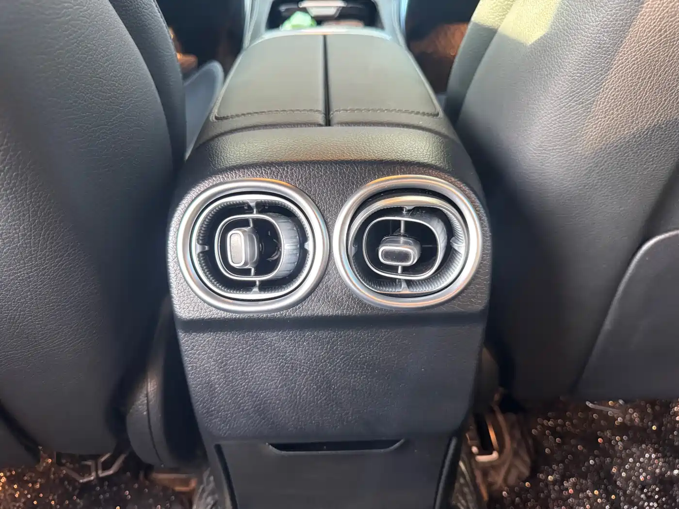 Mercedes-Benz C-Class 2024 C 260 L Night Edition Sport фото 19
