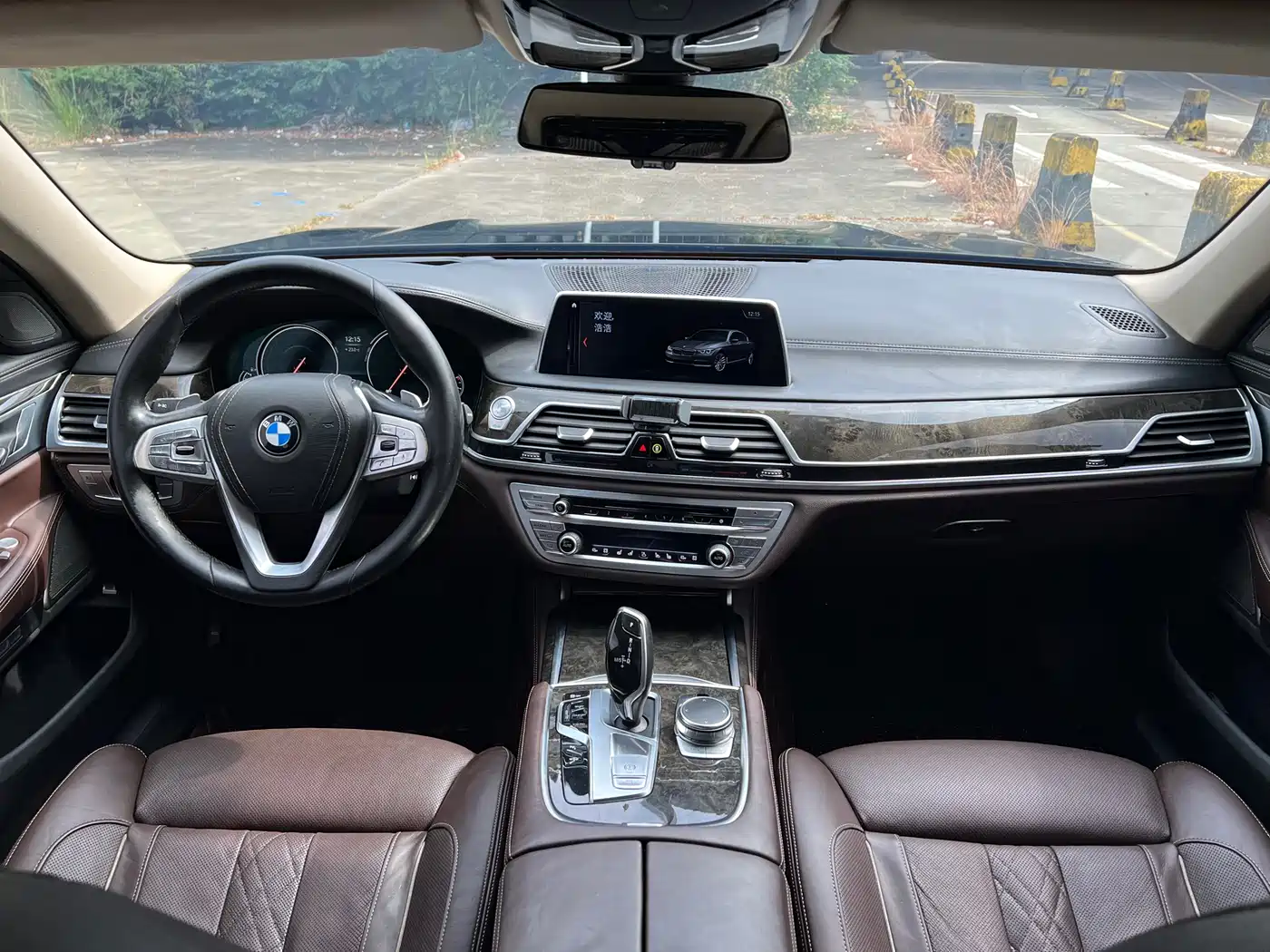 BMW 7 Series 2016 740Li Leading Edition фото 5