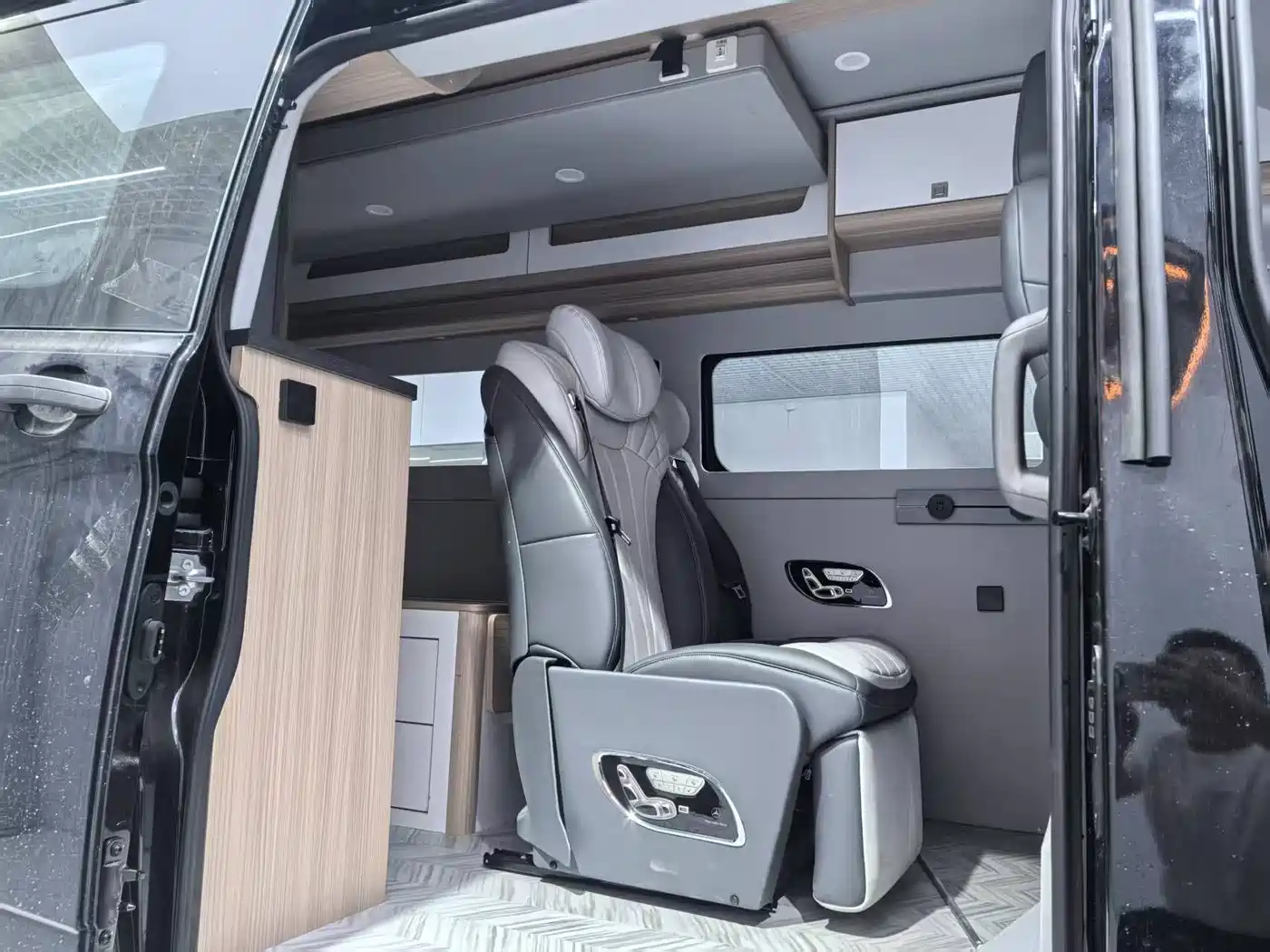 Ford Transit 2024