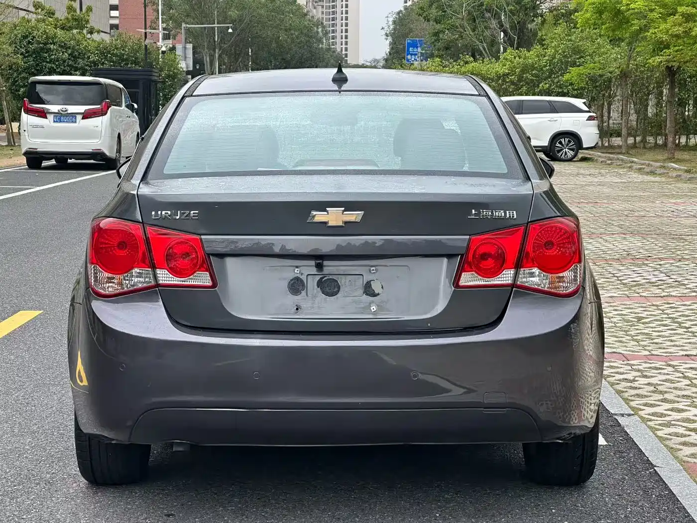 Chevrolet Cruze 2013 1.6L SL MT фото 8