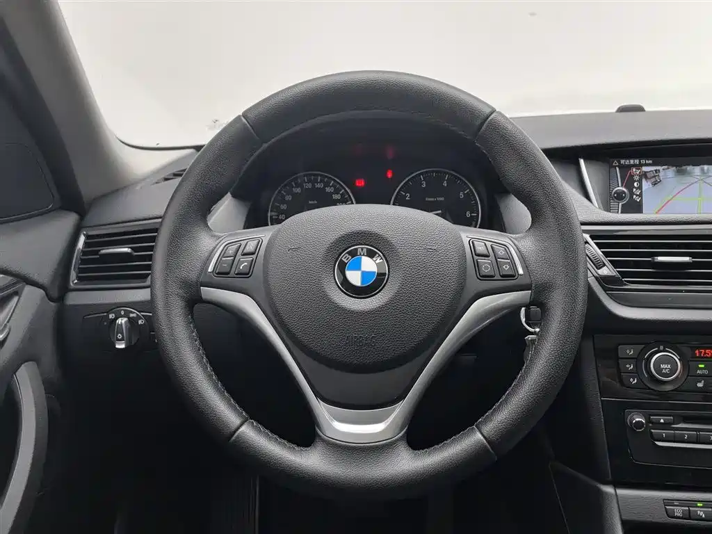 BMW X1 2015 Model sDrive18i Leading Advanced Edition фото 11
