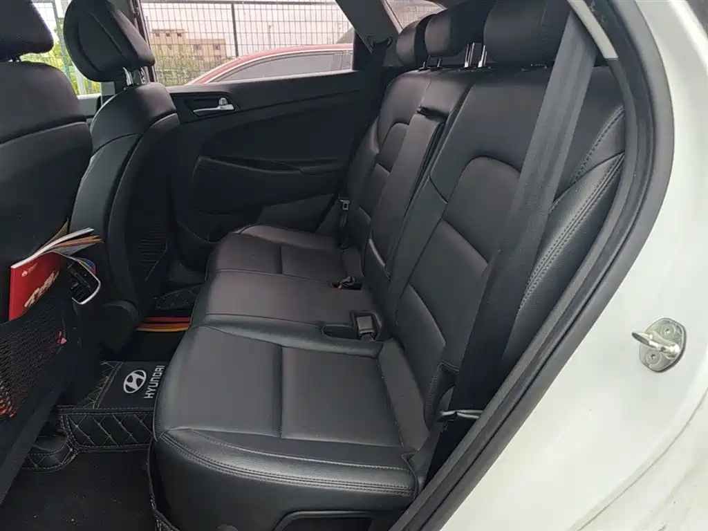 Hyundai Tucson 2015 1.6T Dual Clutch 2WD Smart фото 24