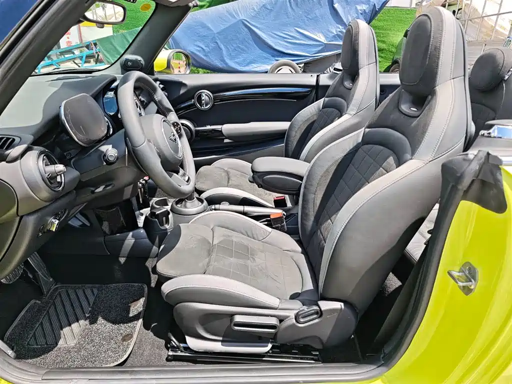 MINI 2023 2.0T COOPER S CABRIO Racer фото 17