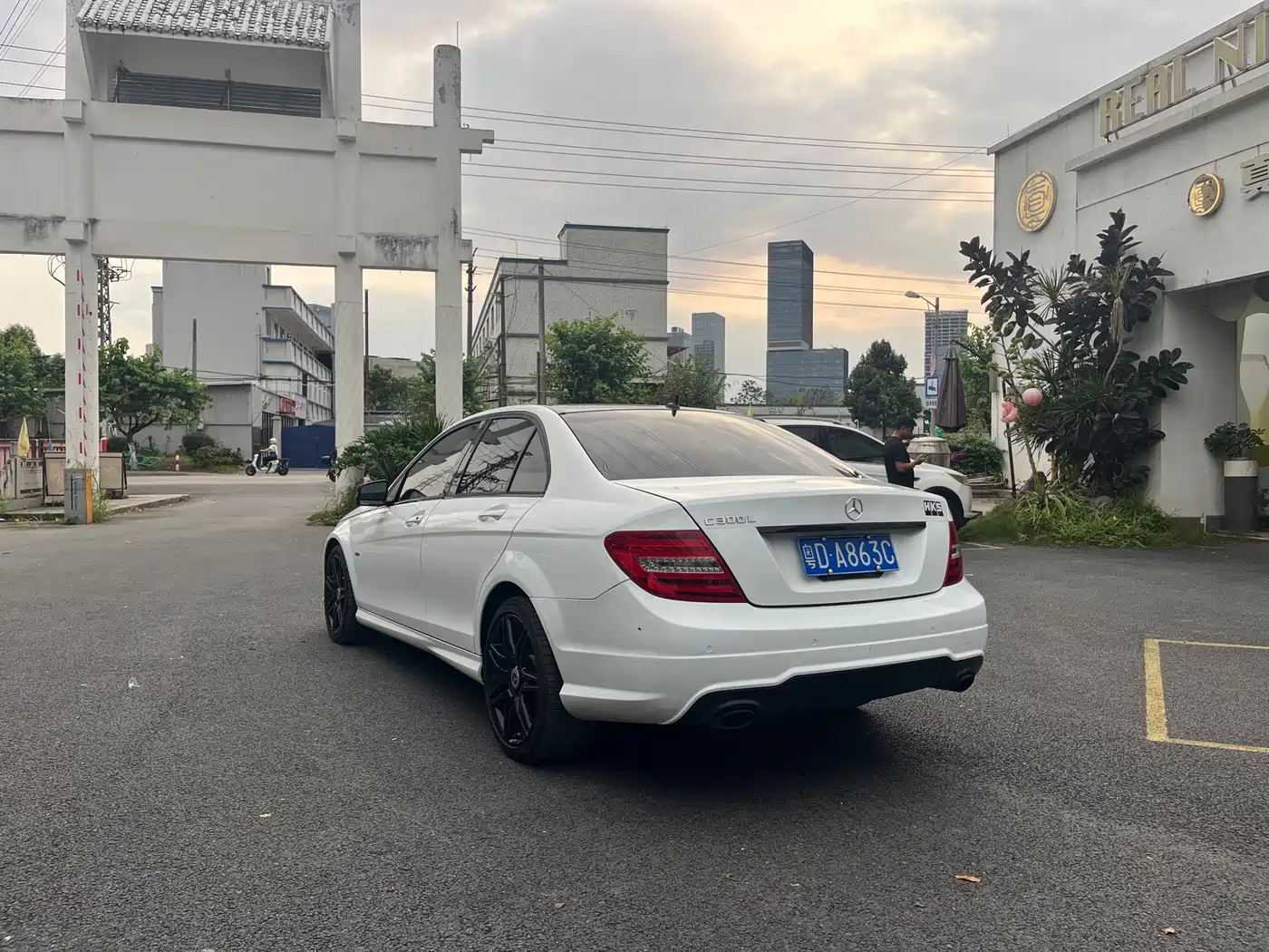 Mercedes-Benz C-Class 2013 C 300 Sport Grand Edition фото 7