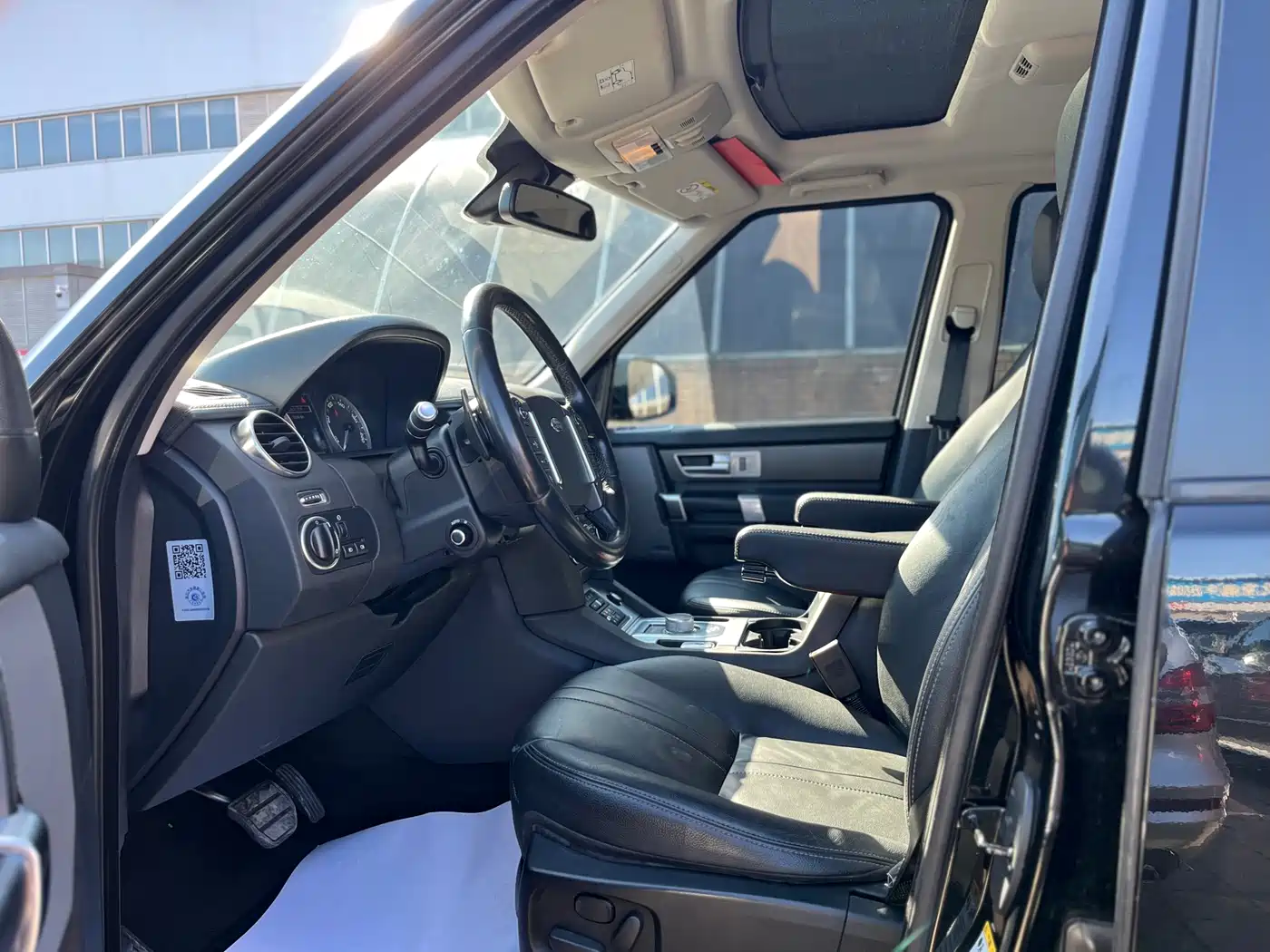 Land Rover Discovery 2016 3.0 SC V6 HSE фото 7