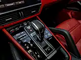 Photo 20 - Porsche Cayenne New Energy