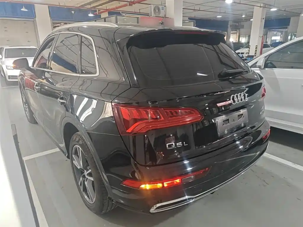 Audi Q5L 2018 40 TFSI Premium Fashion China VI фото 5