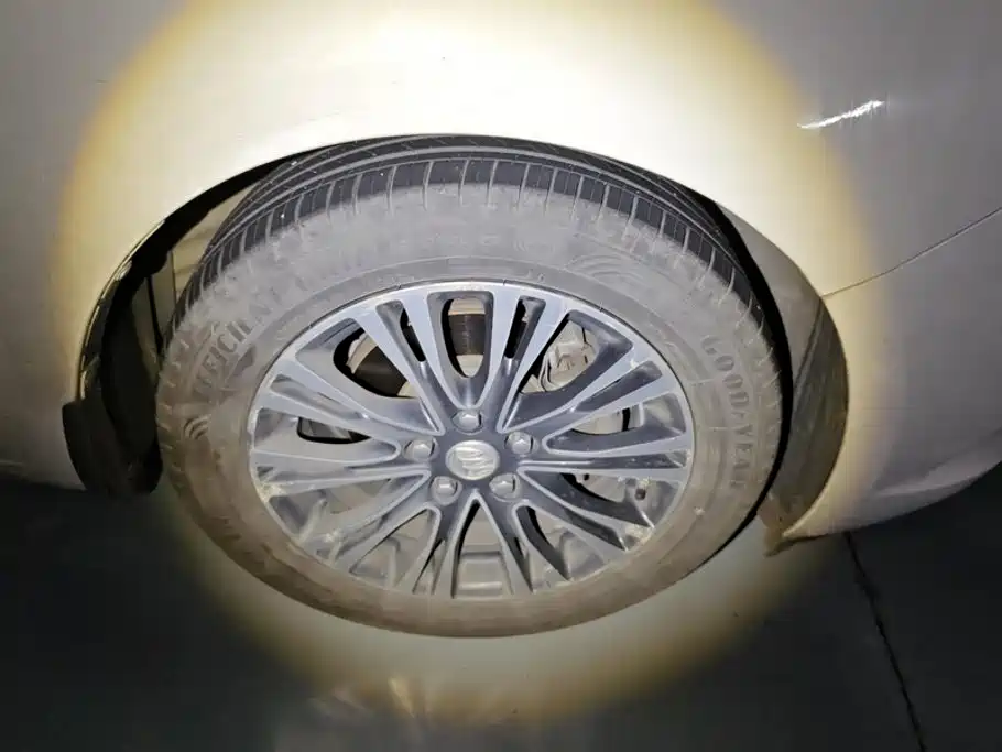 Photo 6 - Buick Excelle