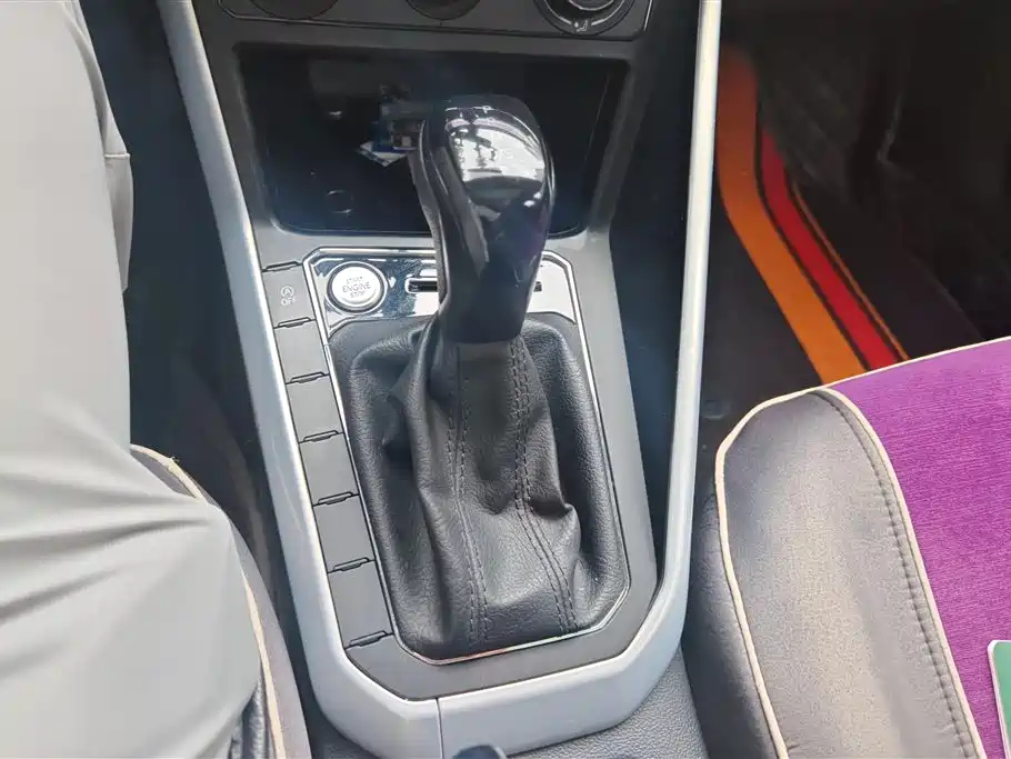 Volkswagen Polo 2021 Plus 1.5L Automatic Colorful Tech Edition фото 16