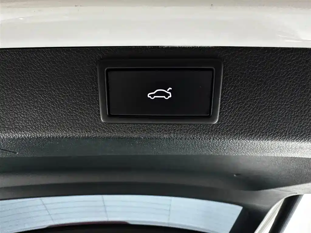 Škoda Karoq 2022 Facelift TSI280 Luxury Edition фото 18