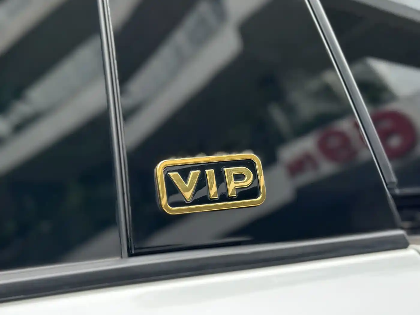 Toyota Granvia 2023 2.5L Hybrid Flagship VIP Edition фото 18