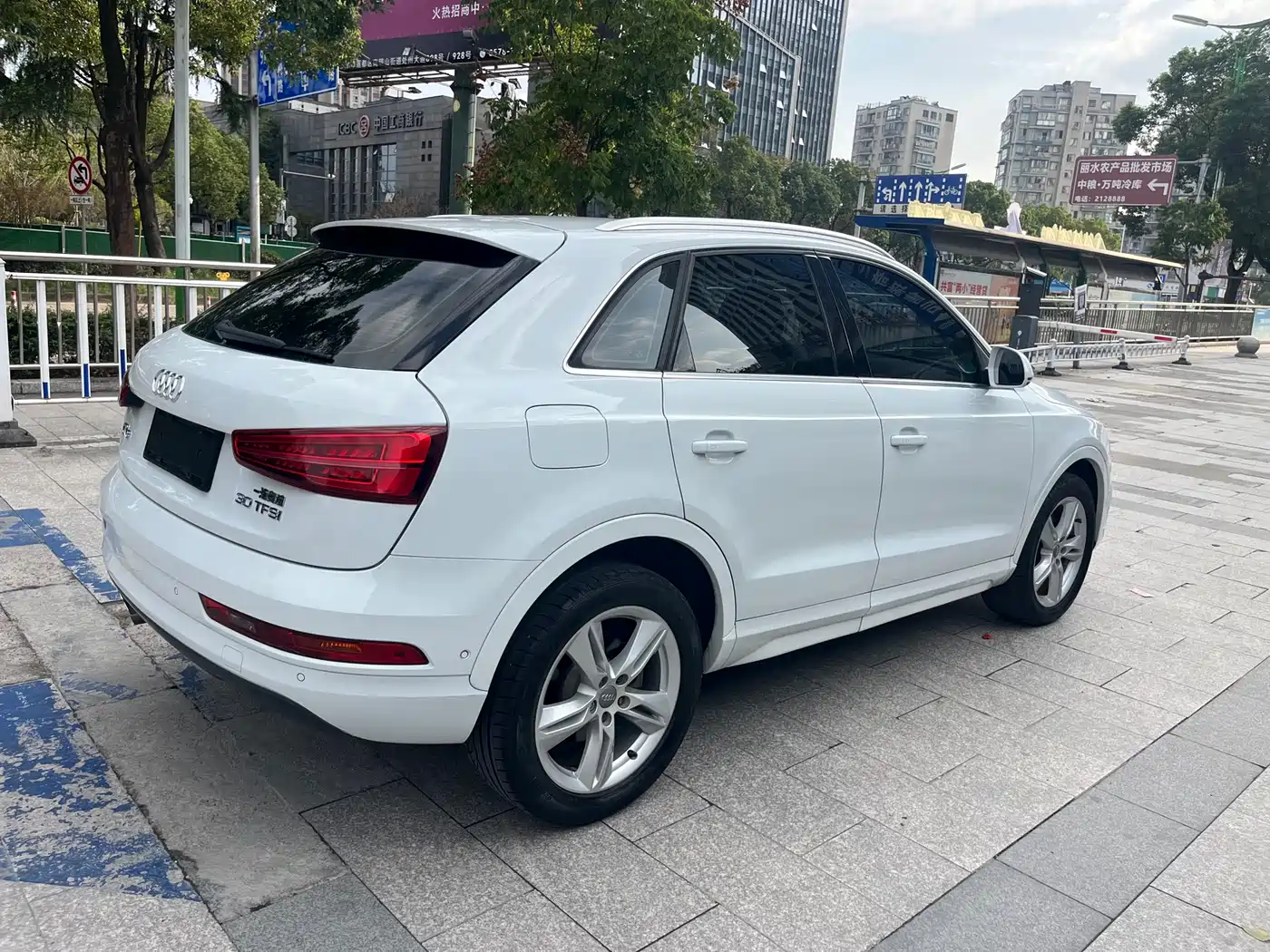 Audi Q3 2017 30 TFSI Style фото 3