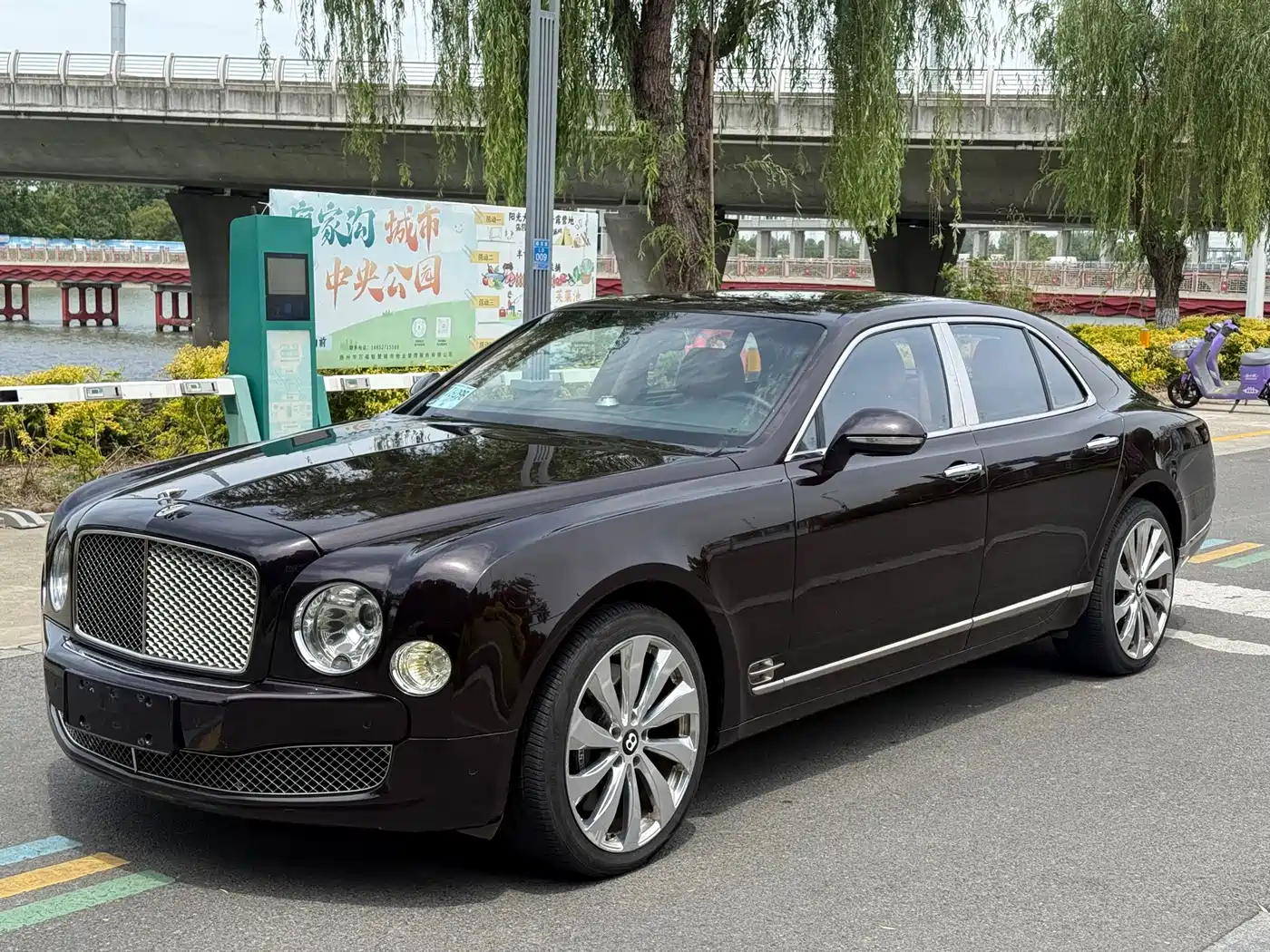 Bentley Mulsanne 2013 6.8T Mulliner Special Edition фото 3