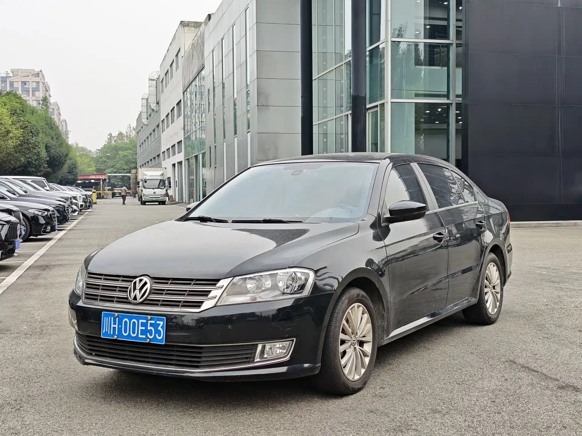 صورة 1 - Volkswagen Lavida
