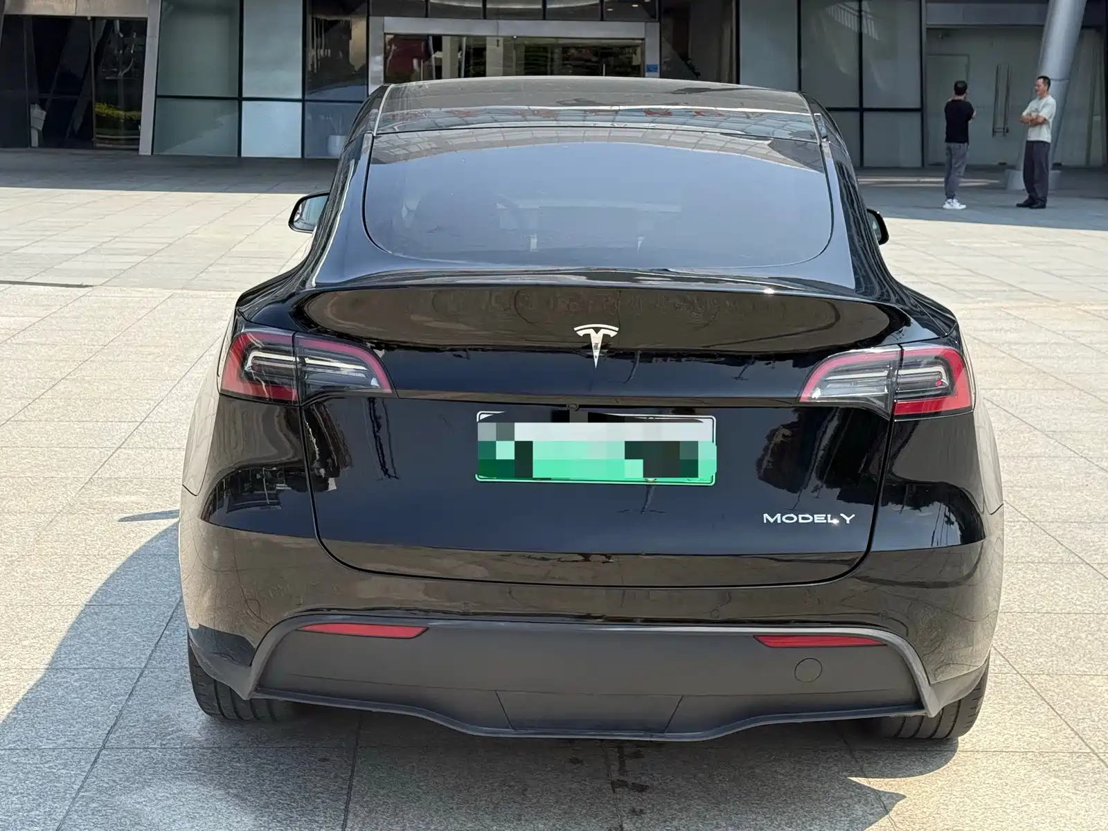 Фото 3 - Tesla Model Y