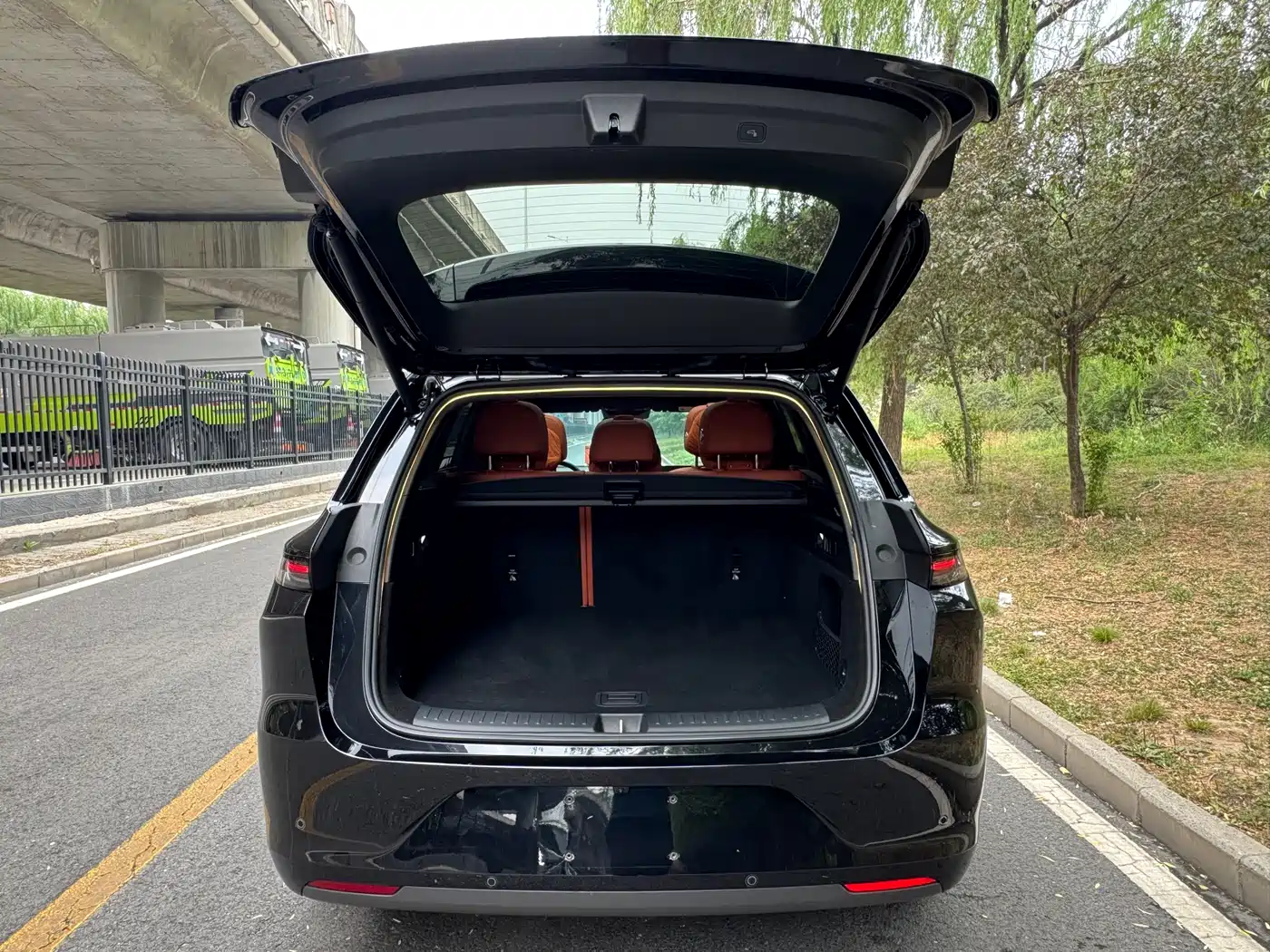 Li Auto L6 2025 Pro Smart Renewal Edition фото 8