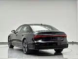 Photo 5 - Audi A7L