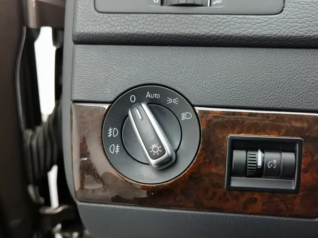 Volkswagen Multivan 2015 2012 2.0TSI 4WD Premium