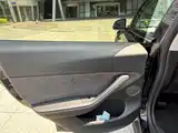 Фото 8 - Tesla Model Y
