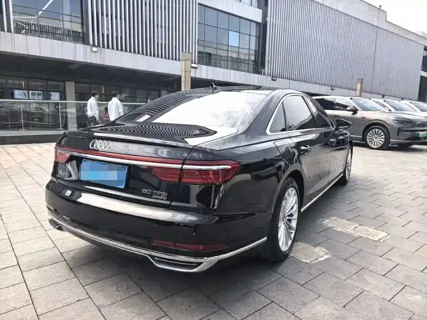 Audi A8 2019 Facelift Plus A8L 50 TFSI quattro Comfort фото 7